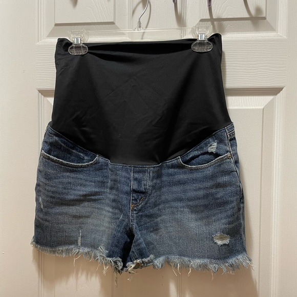 NWOT Loft maternity denim shorts - Picture 1 of 3